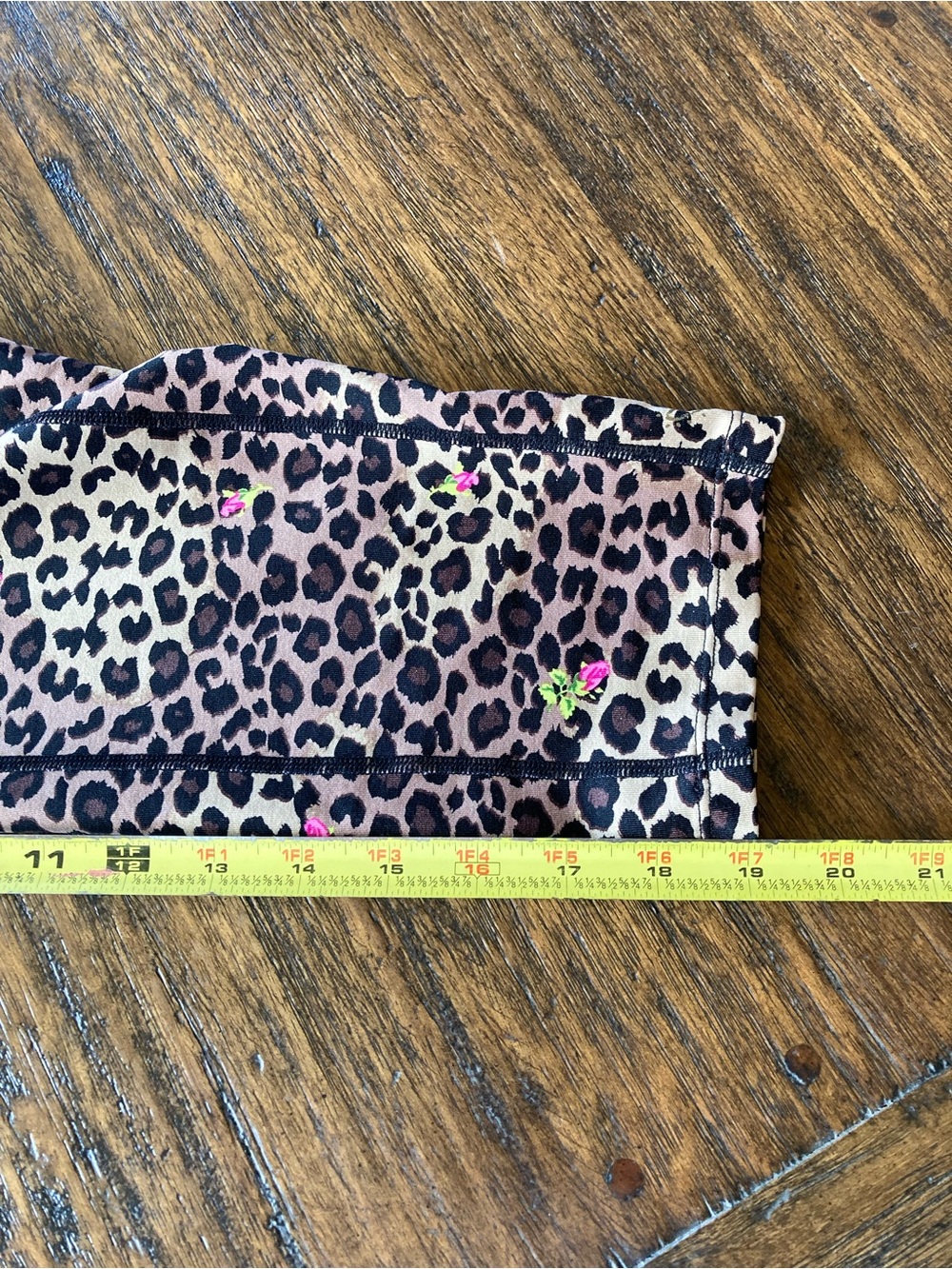 Y2K Betsy Johnson Leopard Animal Print Capri Cropped Leggings - Picture 10 of 10